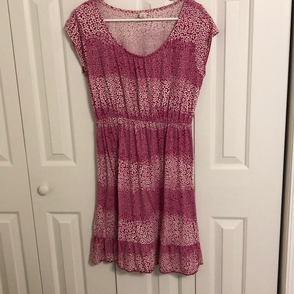 Old Navy pink flowered dress size M